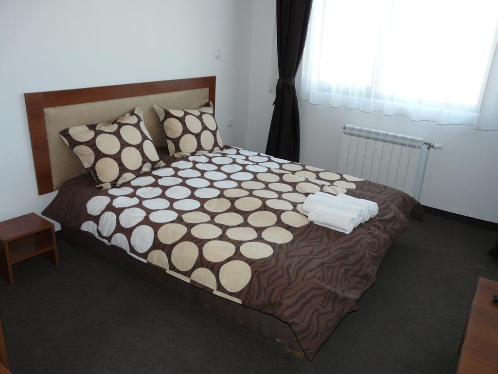 Yuliya Guest House Сапарева Баня Екстер'єр фото
