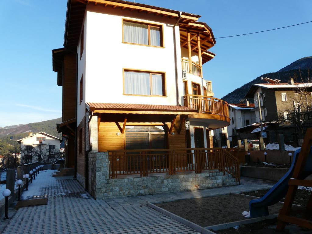 Yuliya Guest House Сапарева Баня Екстер'єр фото